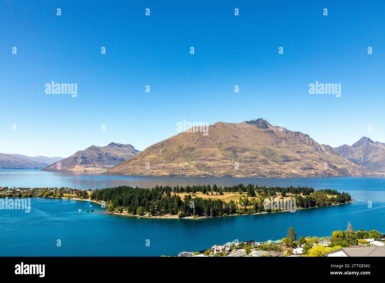 Queenstown (Māori: Tāhuna) is a resort town in Otago in the south-west ...