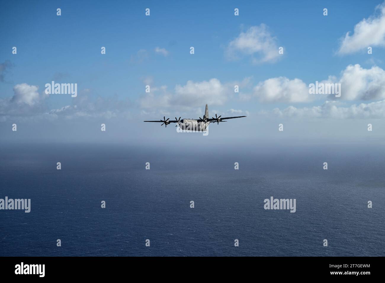 41st airlift squadron hi-res stock photography and images - Alamy