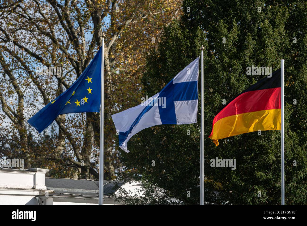 Republik von kosovo flagge -Fotos und -Bildmaterial in hoher Auflösung –  Alamy