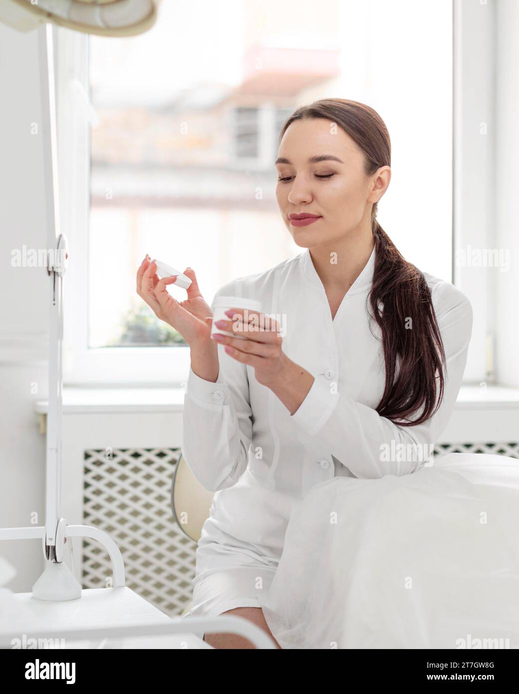 Beautician correction hi-res stock photography and images - Alamy