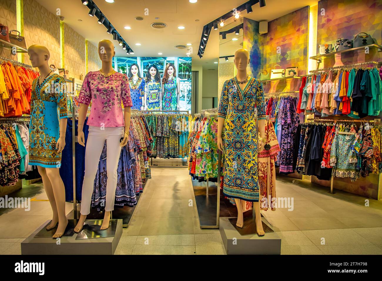 Singapore sentosa island famous mall hi-res stock photography and ...