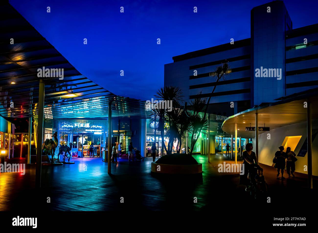 Singapore mono rail hi-res stock photography and images - Alamy