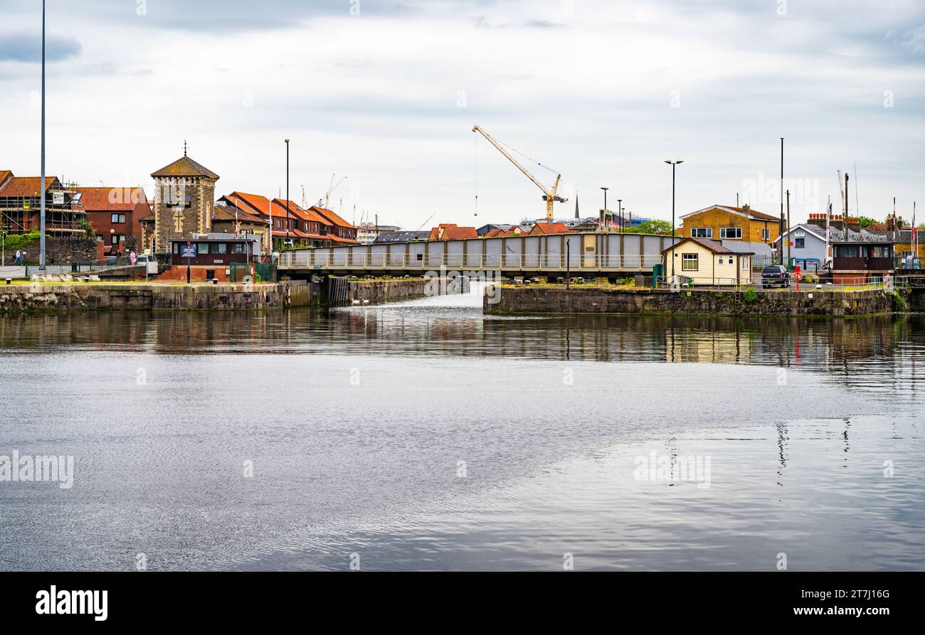 Junction Lock Bridge (1925), a swing bridge over the north junction