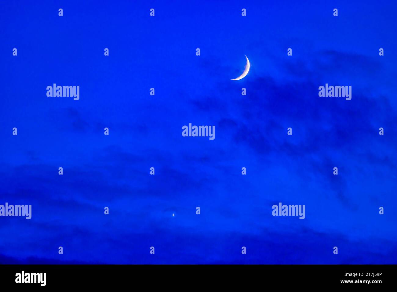 The conjunction of the waxing crescent Moon with Venus on June 21, 2023