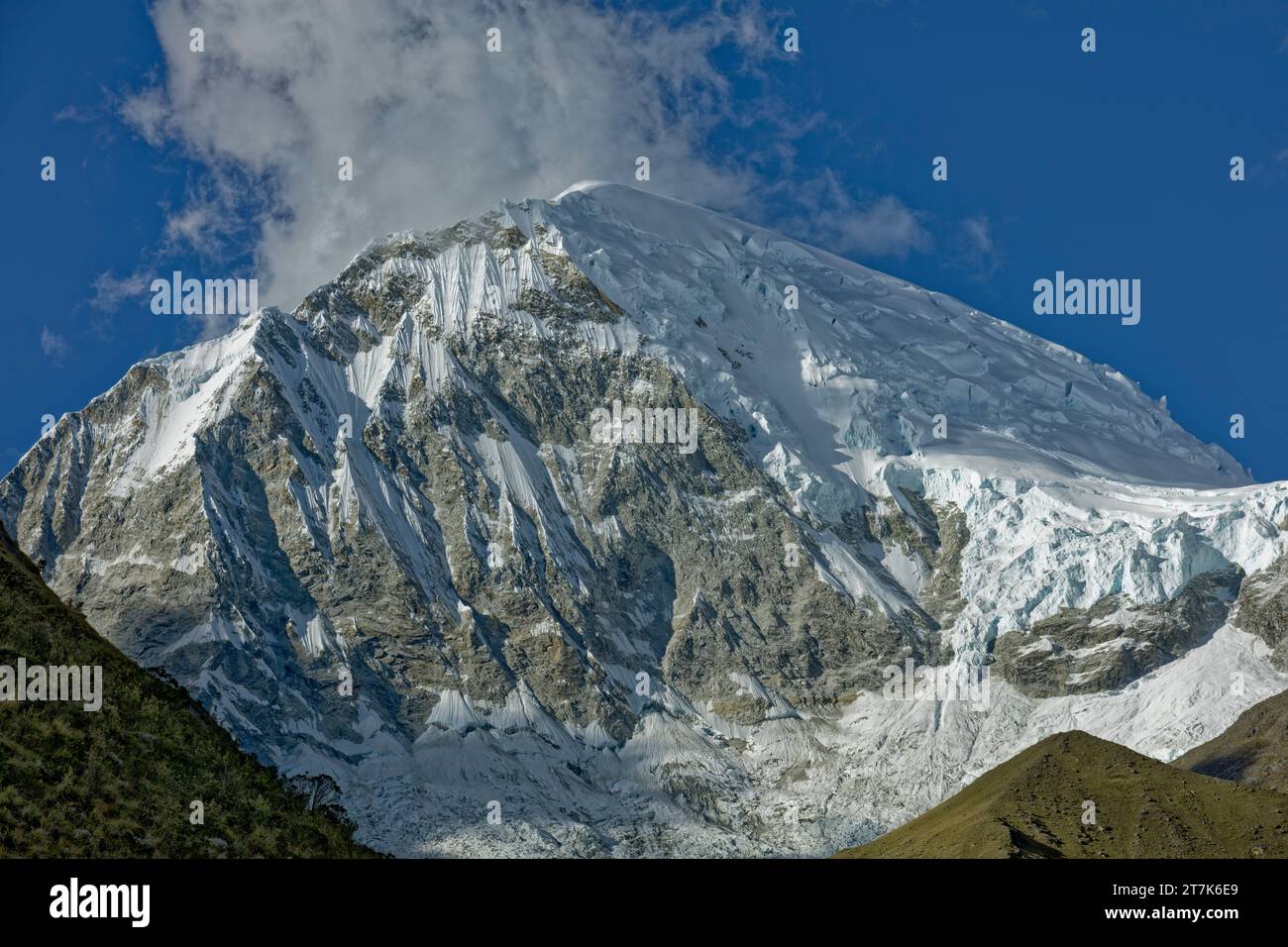 Nevado Huascaran Sur, Cordillera Blanca, Ancash, Peru Stock Photo