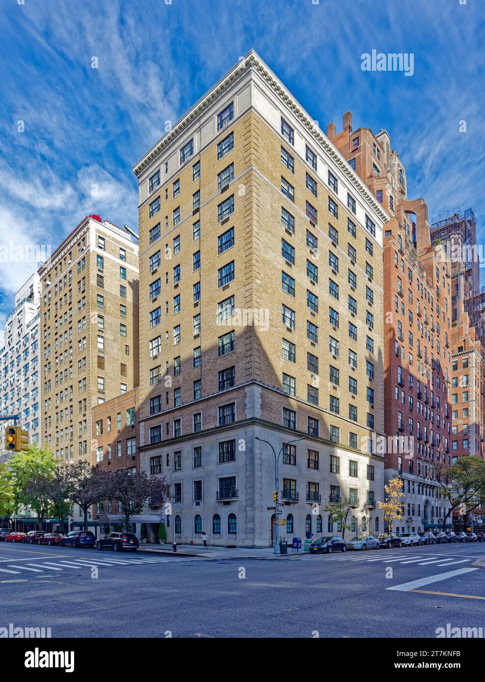 760 Park Avenue, a landmark neo-Renaissance apartment building of brick and stone designed by W. L. Rouse, built 1924. Stock Photo
