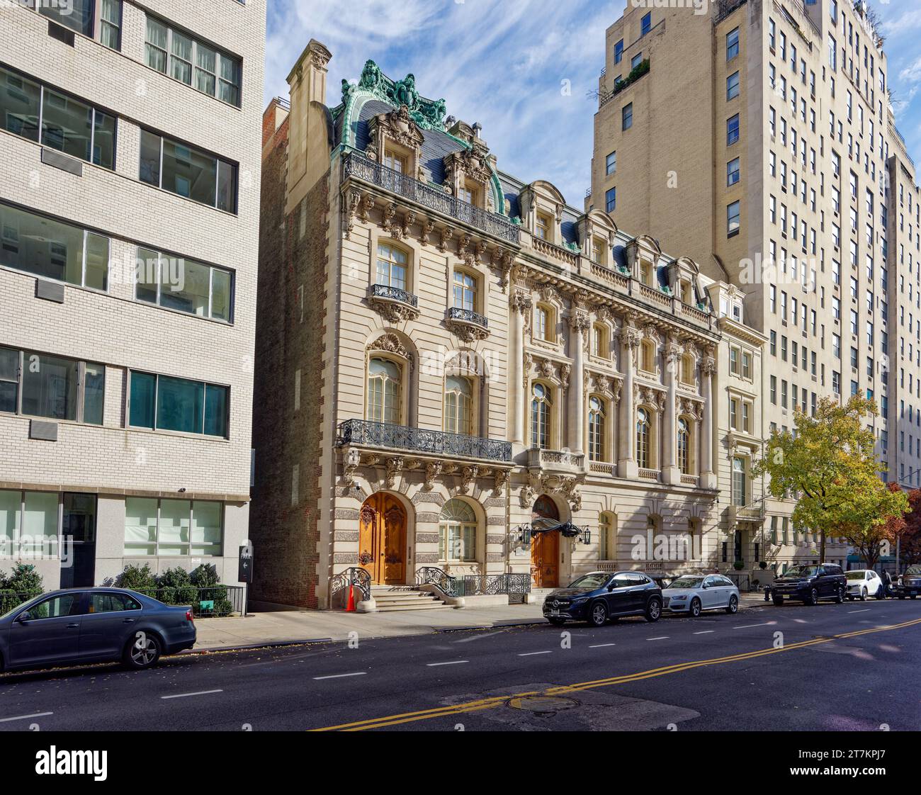 7-15 East 72nd Street, Beaux Arts landmarks in the Upper East Side Historic District, erected 1896-1899 as private residences. Stock Photo