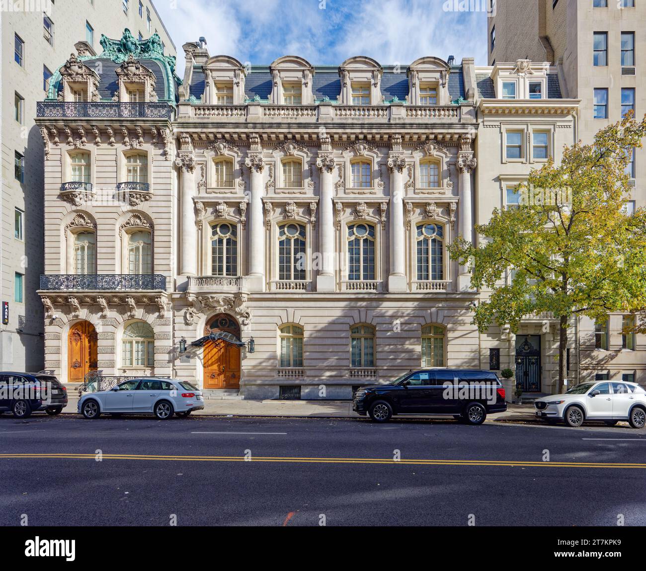 715 East 72nd Street, Beaux Arts landmarks in the Upper East Side