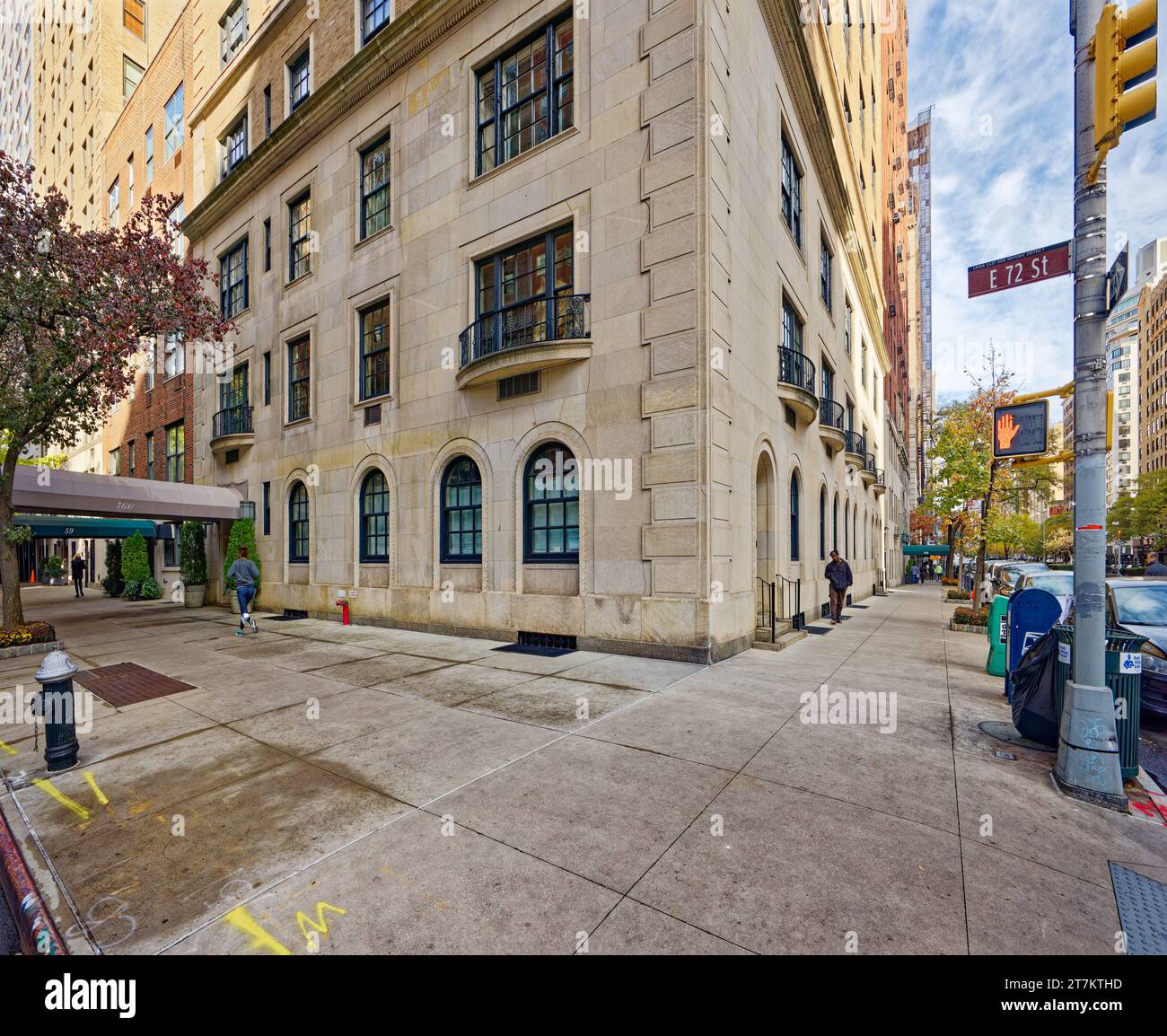 760 Park Avenue, a landmark neoRenaissance apartment building of brick