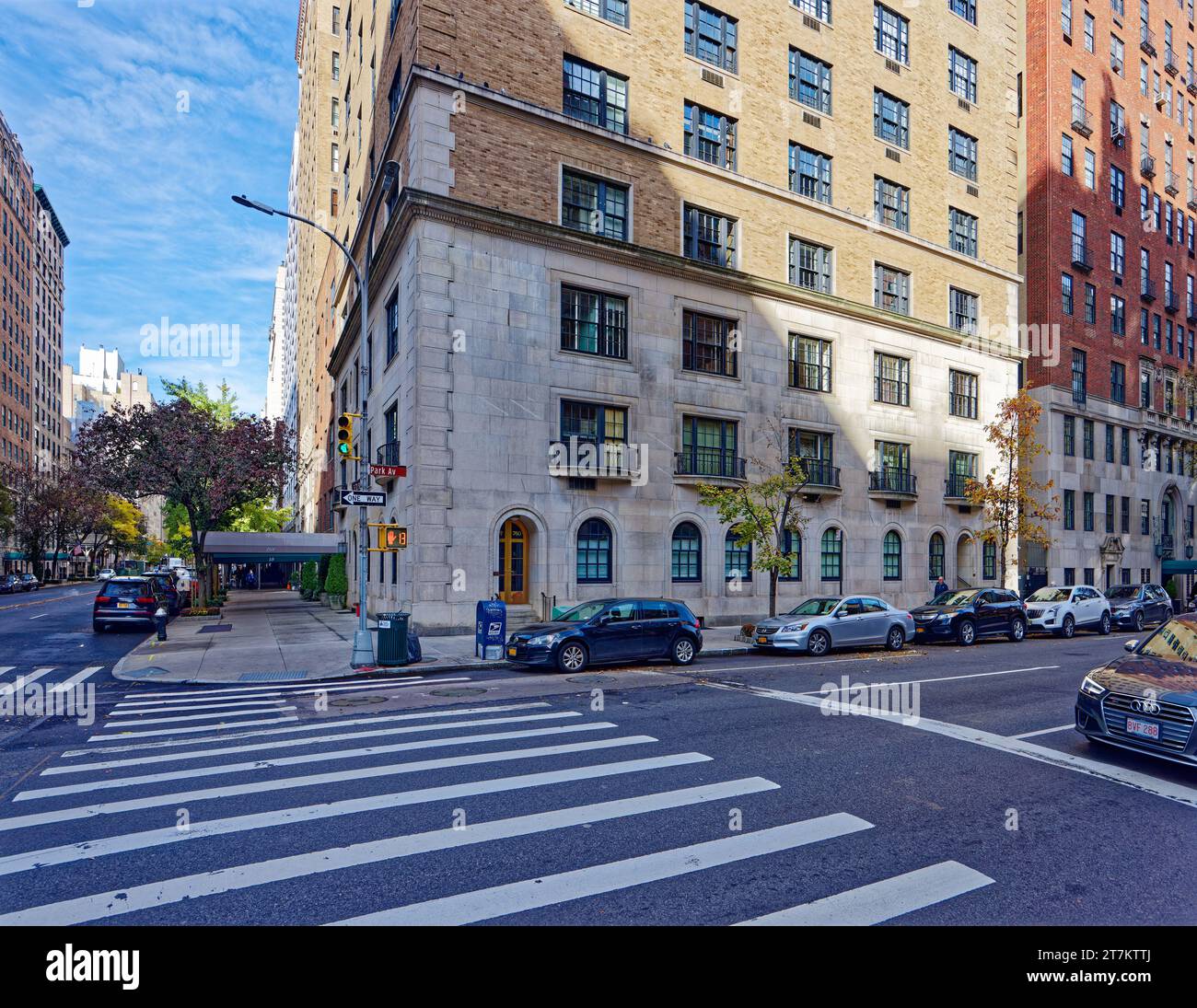760 Park Avenue, a landmark neoRenaissance apartment building of brick