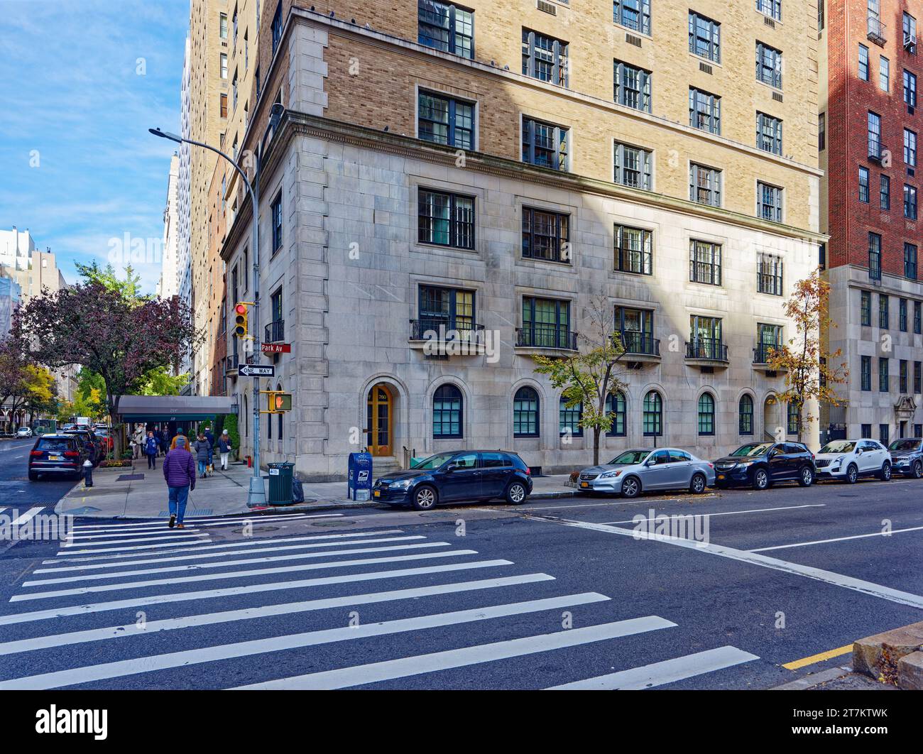 760 Park Avenue, a landmark neo-Renaissance apartment building of brick and stone designed by W. L. Rouse, built 1924. Stock Photo