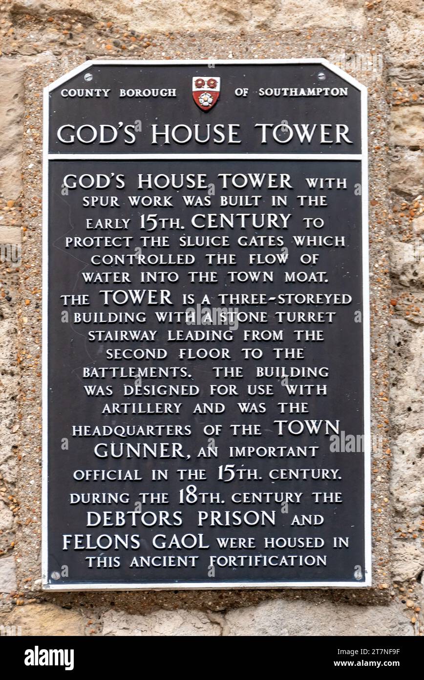 God's House Tower, Southampton, Hampshire, England, UK. Plaque on the wall giving information about the history of the ancient fortification Stock Photo