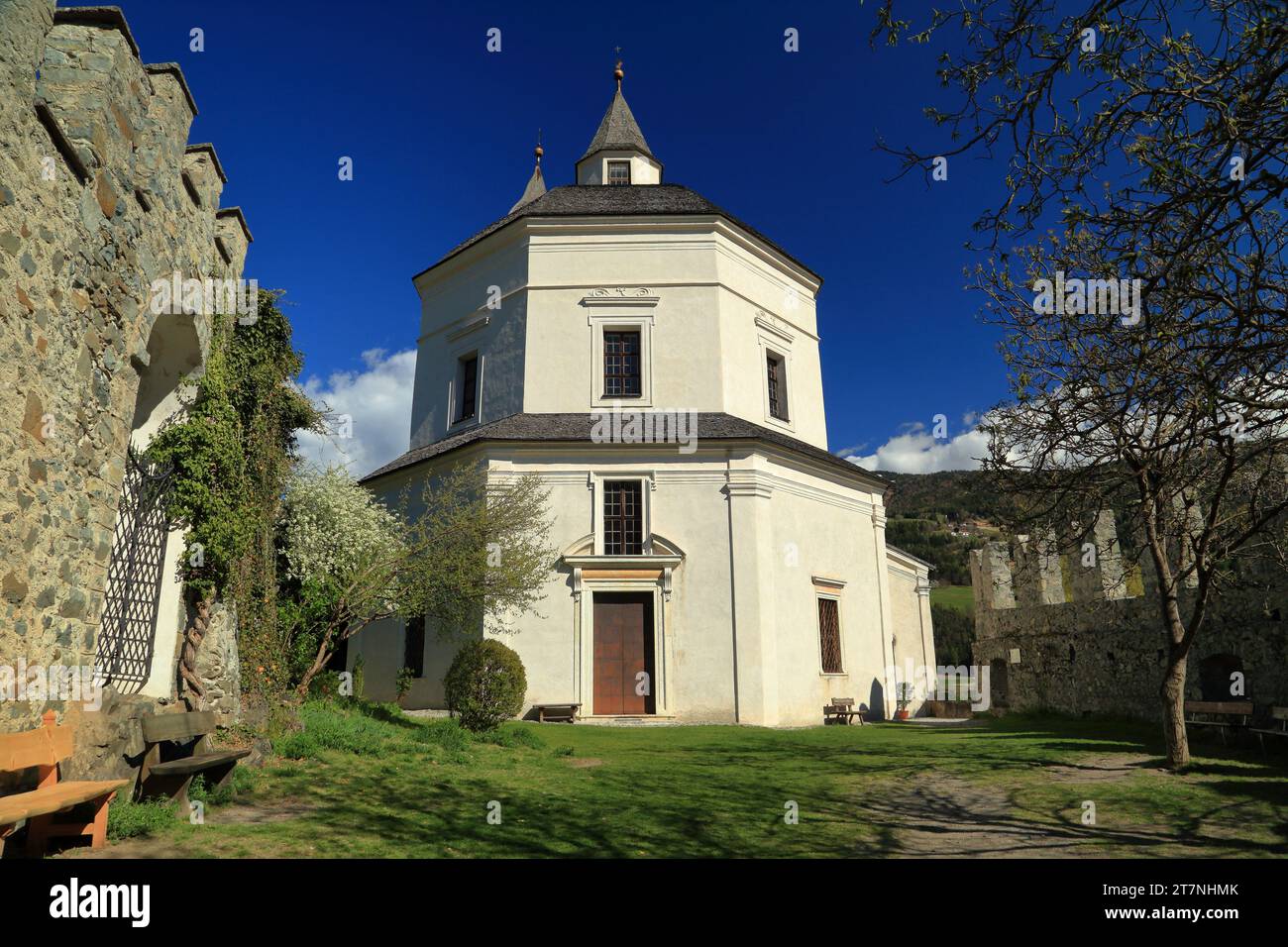 Church of Our Lady (Liebfrauenkirche), Kloster Säben Abbey in Klausen (Monastero di Sabiona, Chiusa), South Tyrol (Alto Adige, Südtirol), Italy. Stock Photo