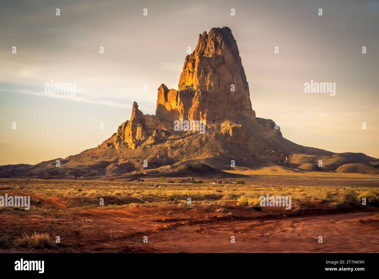 Agathla peak arizona hi-res stock photography and images - Alamy