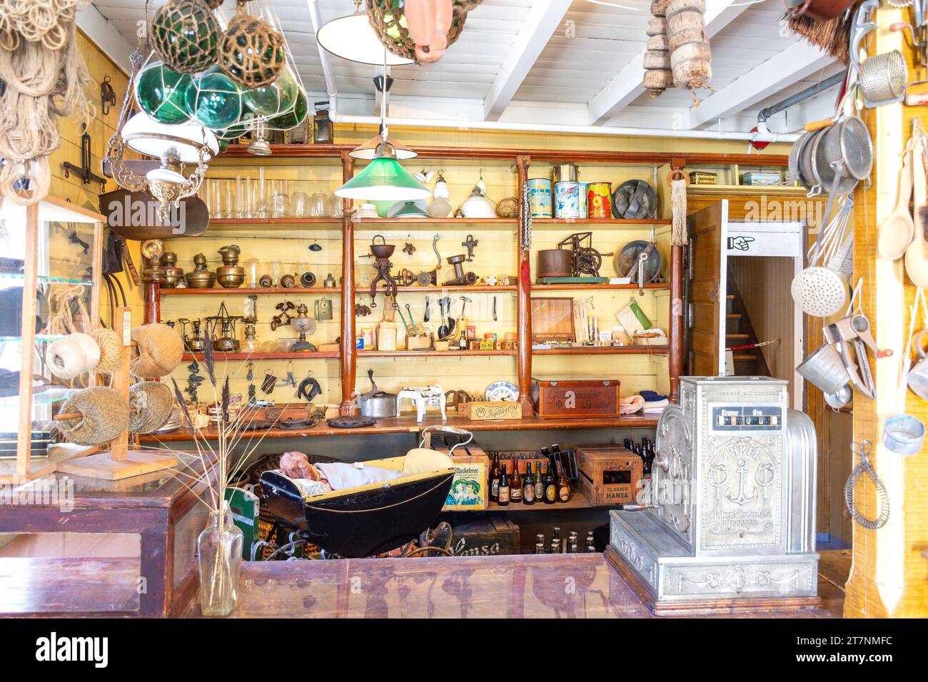 Traditional museum museums vintage historic old fashioned hardwa hires