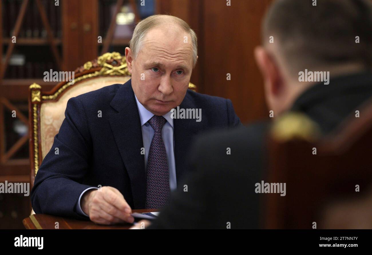 Credit: Gavriil Grigorov/Kremlin Pool/Alamy Live NewsMoscow, Russia. 14 November, 2023. Russian President Vladimir Putin, left, listens to Minister of Construction, Housing and Utilities Irek Fayzullin, right, during a face-to-face working meeting at the Kremlin, November 14, 2023 in Moscow, Russia. Stock Photo