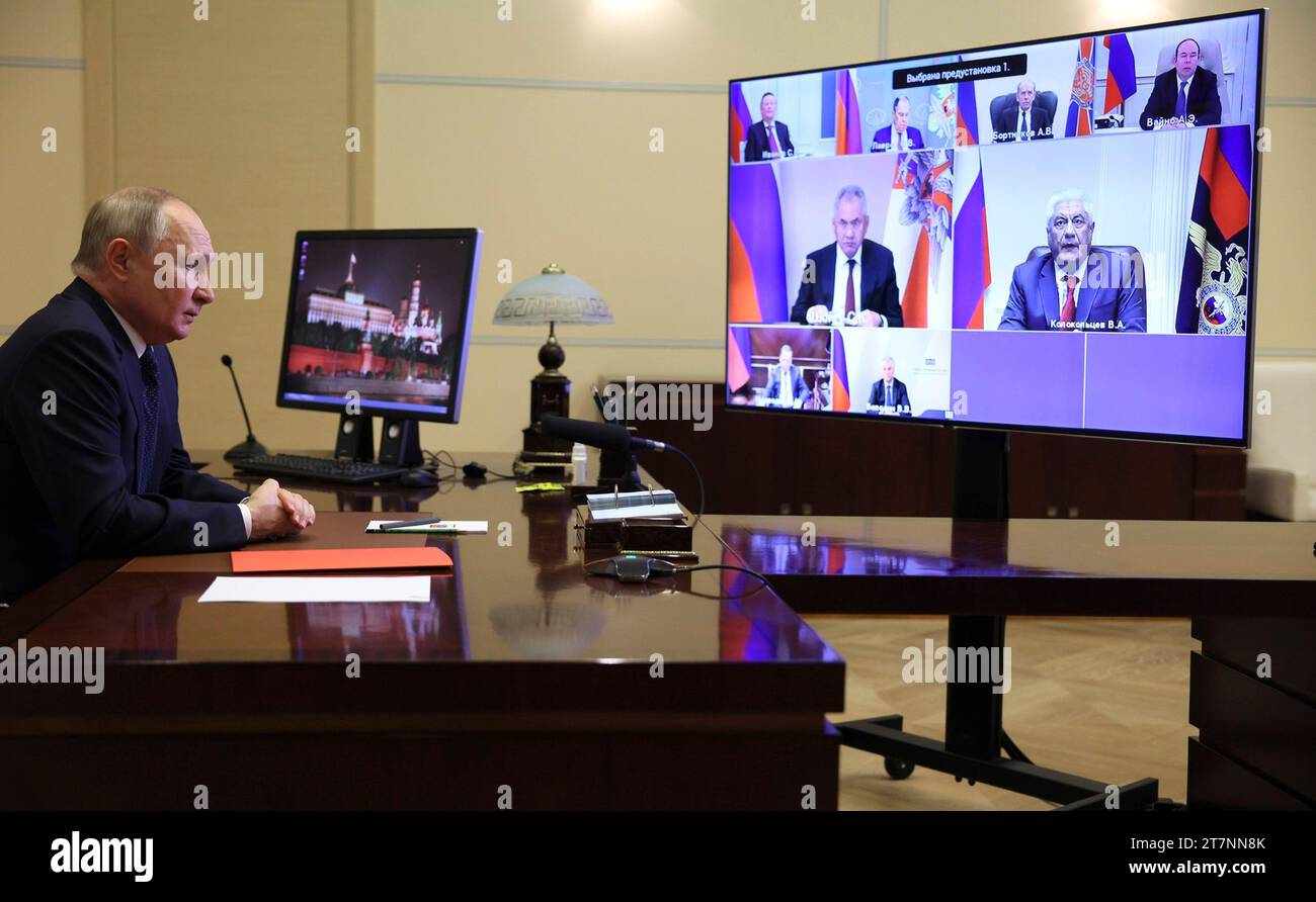 Credit: Gavriil Grigorov/Kremlin Pool/Alamy Live NewsNovo-Ogaryovo, Russia. 24 September, 2023. Russian President Vladimir Putin chairs a video conference with the permanent members of the Security Council from the Novo-Ogaryovo state residence, November 16, 2023 in Moscow Oblast, Russia. Stock Photo