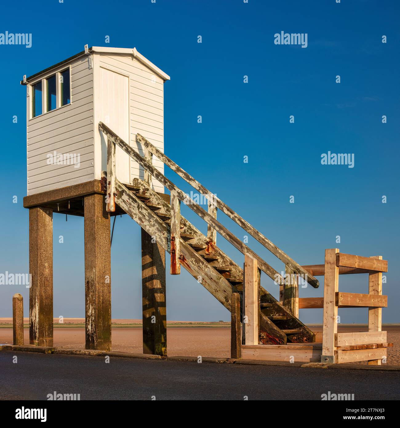 Daytime view in summer of the refuge hut on the causeway on Lindisfarne, Northumberland, England, United Kingdom Stock Photo