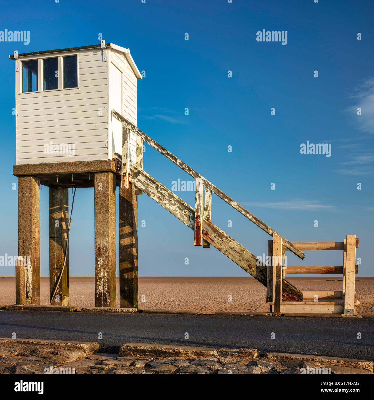Daytime view in summer of the refuge hut on the causeway on Lindisfarne, Northumberland, England, United Kingdom Stock Photo