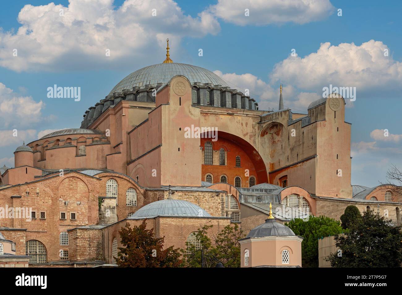 Hagia sophia grand mosque istanbul hi-res stock photography and images ...