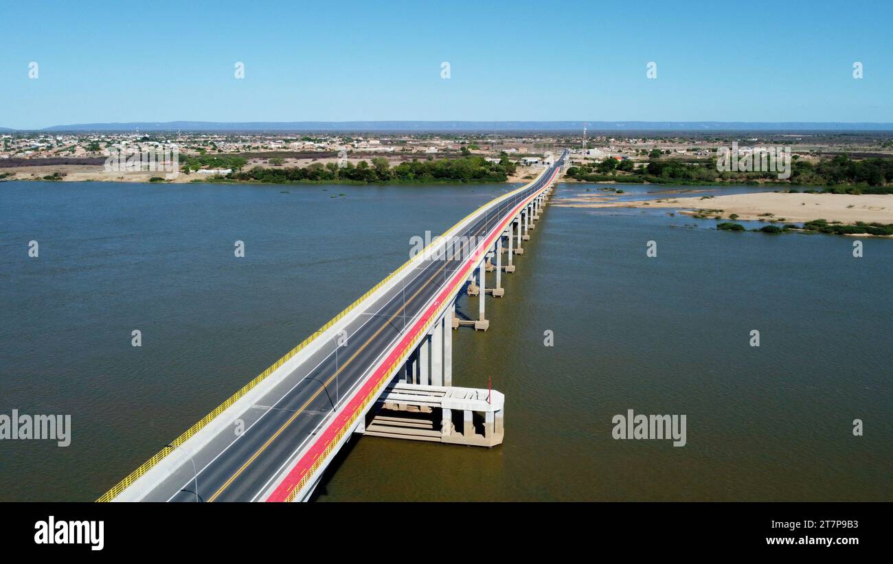 barra, bahia, brazil - october 1, 2023: aerial view of Ponte do Feijao, connection between the cities of Barra and Xique Xique over the São Francisco Stock Photo