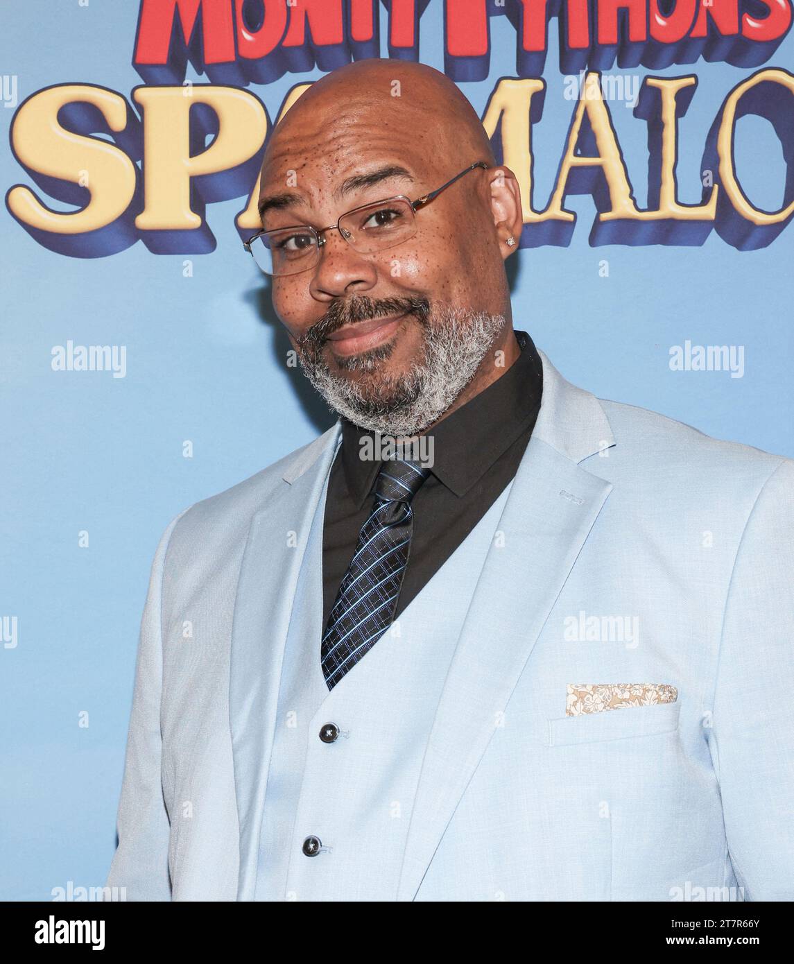 James Monroe Iglehart attends the 