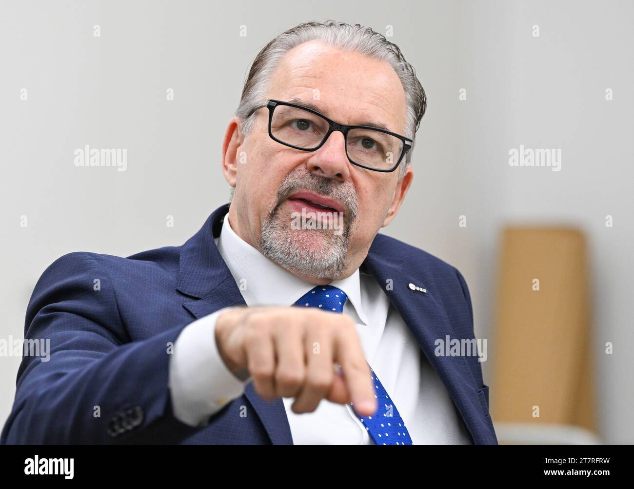 Berlin, Germany. 15th Nov, 2023. Josef Aschbacher, Director General of the European Space Agency ESA, visits the dpa newsroom. Credit: Jens Kalaene/dpa/Alamy Live News Stock Photo