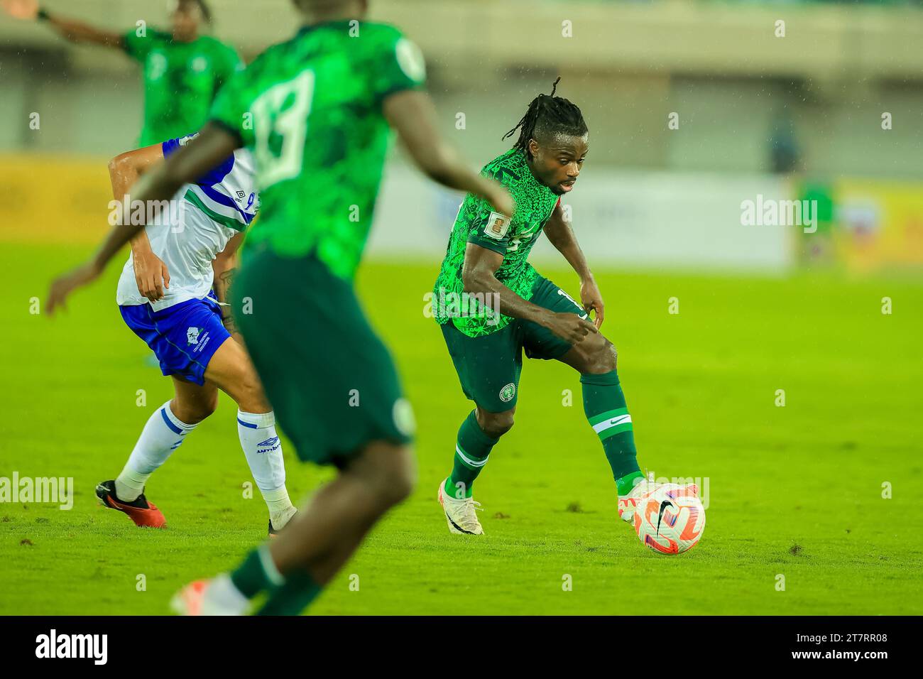Akwa Ibom State, Nigeria. 16 nov  2023. Nigeria vs Lesotho. Moses Simon for Nigeria. FIFA World Cup Qualifiers. Victor Modo Stock Photo