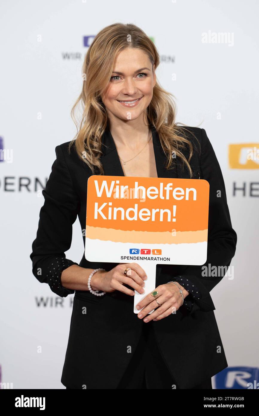 Linda HESSE, Saengerin, Schlagersaengerin, 28. RTL Spendenmarathon Wir helfen Kindern, Fernsehen, 16.-17.11.2023. *** Linda HESSE, singer, pop singer, 28 RTL Spendenmarathon Wir helfen Kindern, television, 16 17 11 2023 Credit: Imago/Alamy Live News Stock Photo