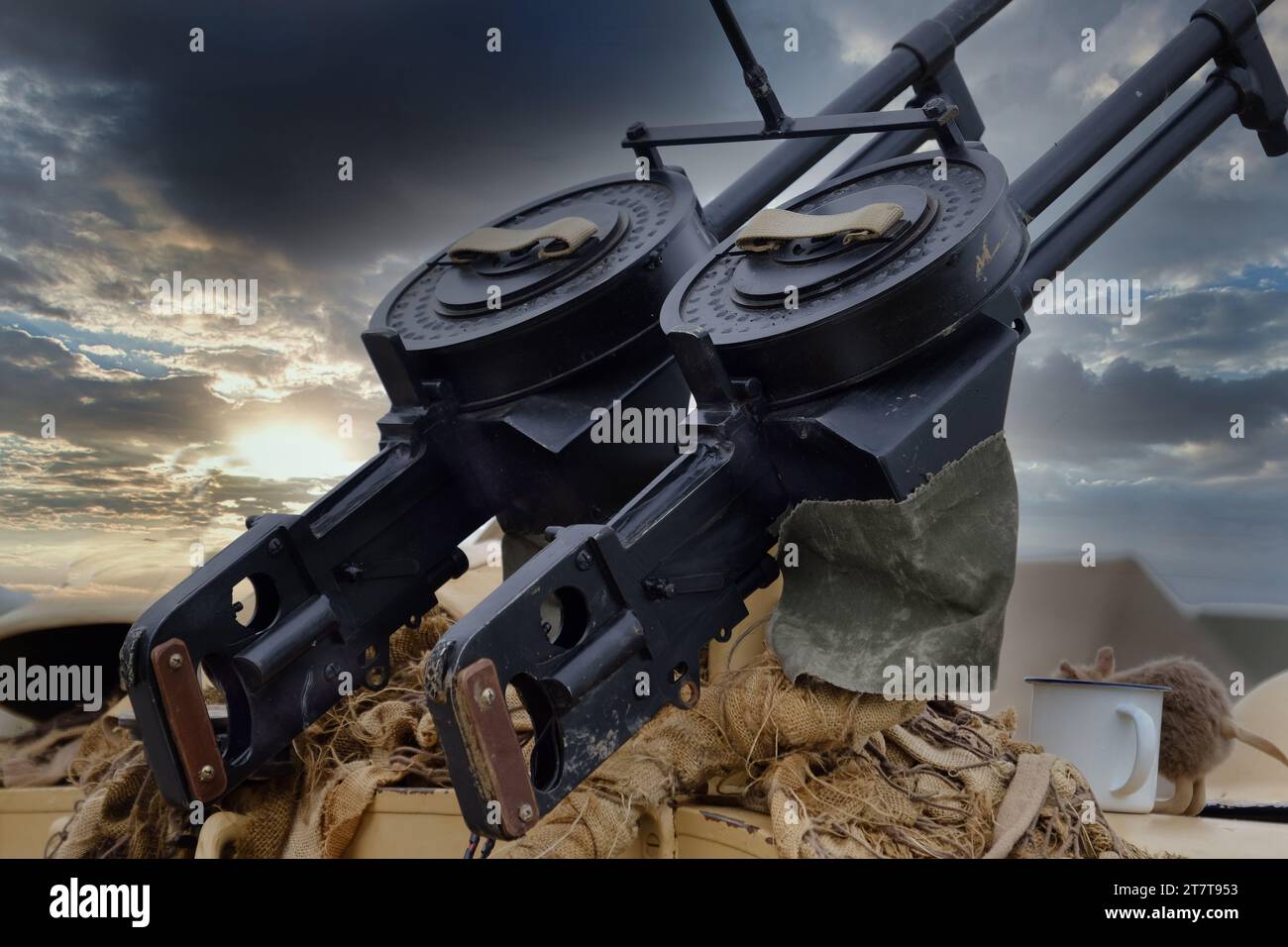 Twin vickers machine guns hires stock photography and images Alamy