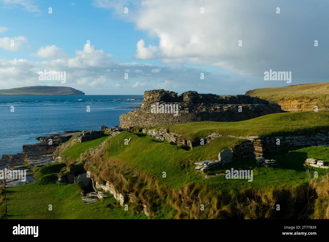 Midhowe Broch, Rousay, Orkney Islands Stock Photo - Alamy