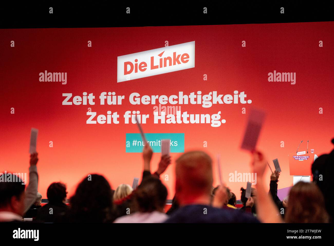 Augsburger Parteitag 2023 Die Linke Augsburger Parteitag 2023 Die Linke, Augsburg Bayern Deutschland Messe *** Augsburg Party Congress 2023 Die Linke Augsburg Party Congress 2023 Die Linke, Augsburg Bavaria Germany Trade Fair Credit: Imago/Alamy Live News Stock Photo