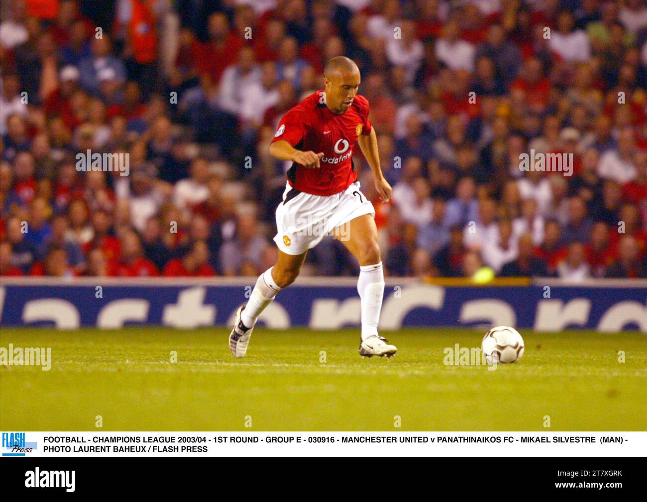 FOOTBALL - CHAMPIONS LEAGUE 2003/04 - 1ST ROUND - GROUP E - 030916 - MANCHESTER UNITED v PANATHINAIKOS FC - MIKAEL SILVESTRE (MAN) - PHOTO LAURENT BAHEUX / FLASH PRESS Stock Photo