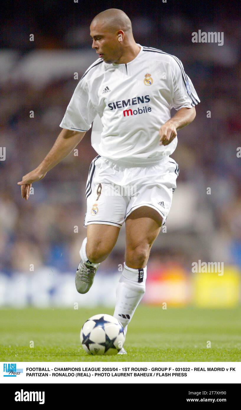 Ronaldo real madrid 2003 hi-res stock photography and images - Alamy