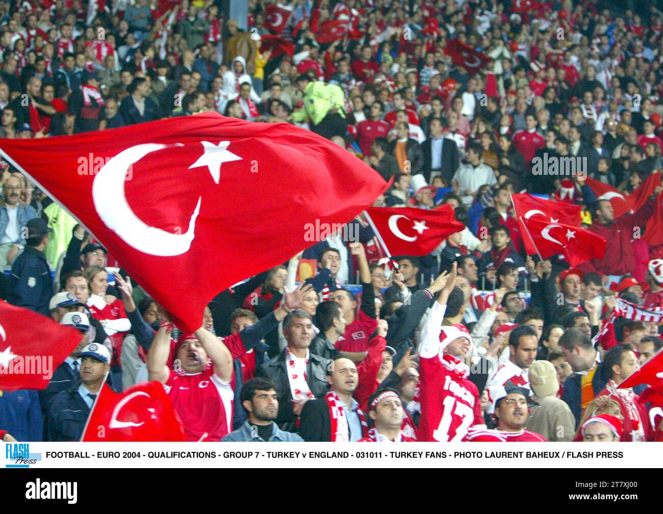 Euro 2004 england fans hi-res stock photography and images Euro 2004 england fans hi-res stock photography and images