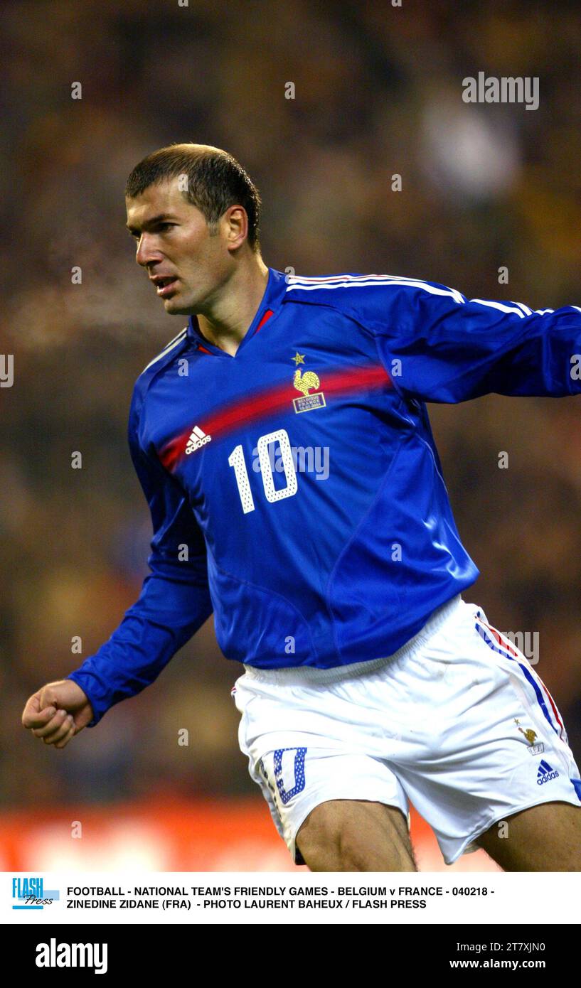 Zidane 2004 hi-res stock photography and images - Page 2 - Alamy