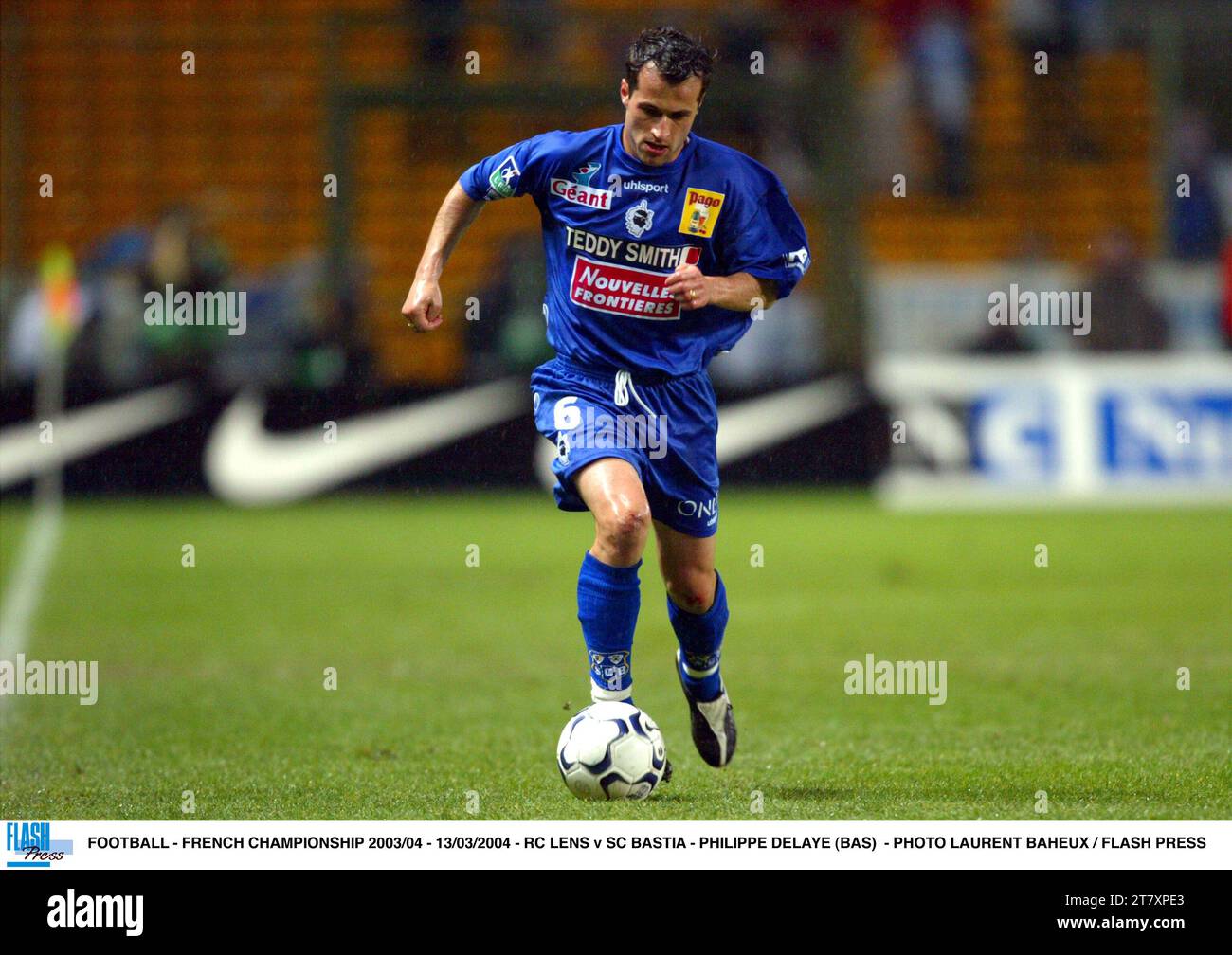 FOOTBALL - FRENCH CHAMPIONSHIP 2003/04 - 13/03/2004 - RC LENS v SC BASTIA - PHILIPPE DELAYE (BAS) - PHOTO LAURENT BAHEUX / FLASH PRESS Stock Photo