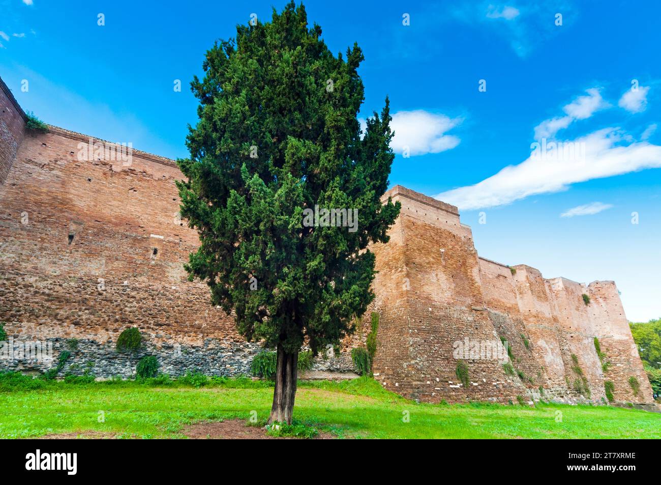 Roman Aurelian Walls (Mura Aureliane), UNESCO World Heritage Site, Rome, Latium (Lazio), Italy, Europe Stock Photo