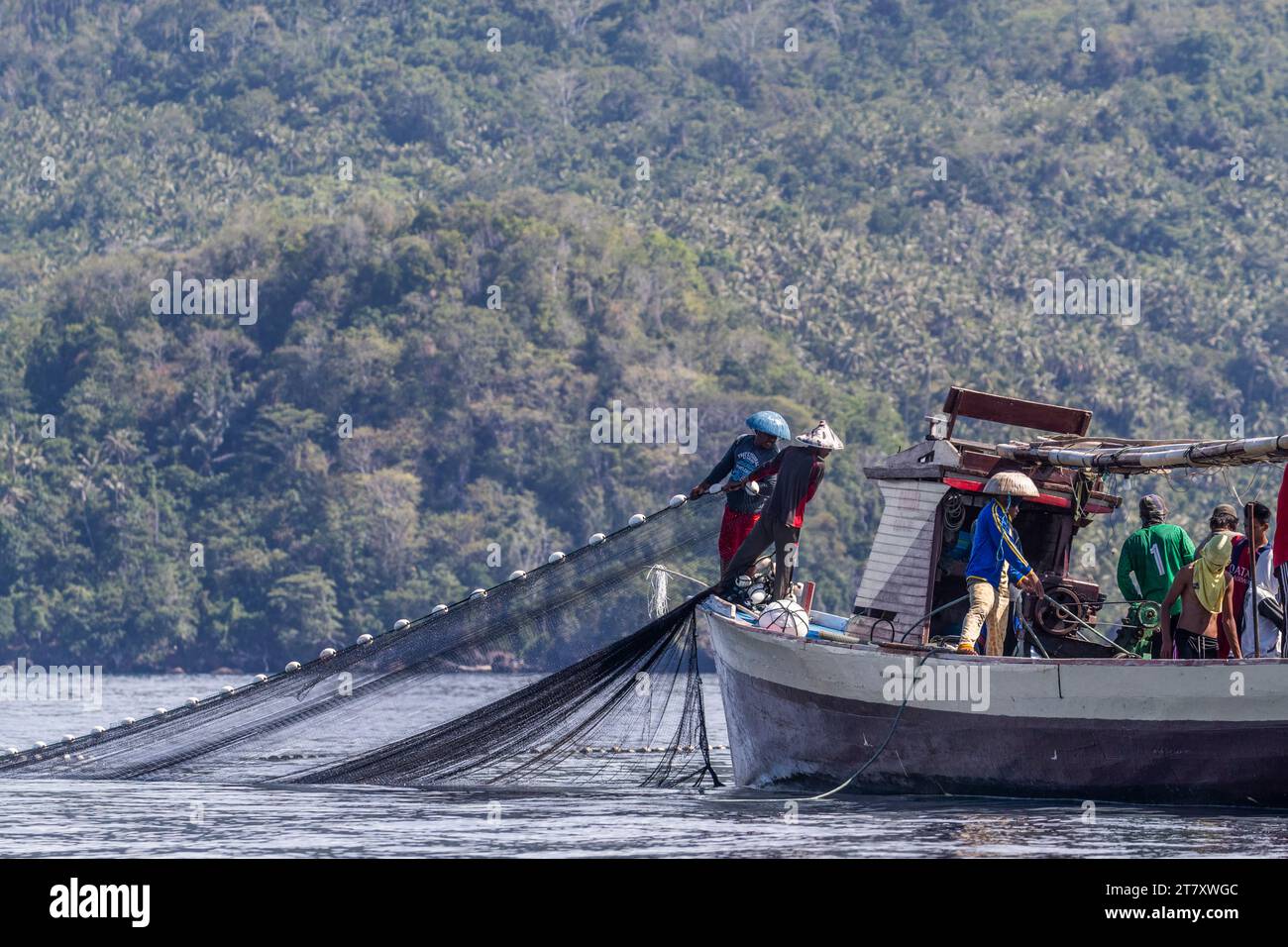 Purse seine nets hi-res stock photography and images - Alamy