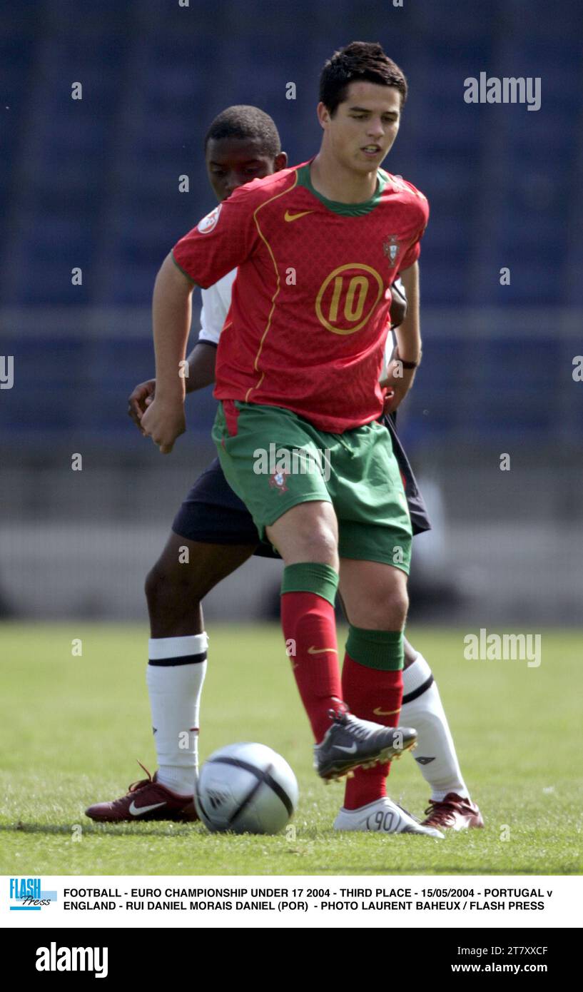 FOOTBALL - EURO CHAMPIONSHIP UNDER 17 2004 - THIRD PLACE - 15/05/2004 - PORTUGAL v ENGLAND - RUI DANIEL MORAIS DANIEL (POR) - PHOTO LAURENT BAHEUX / FLASH PRESS Stock Photo