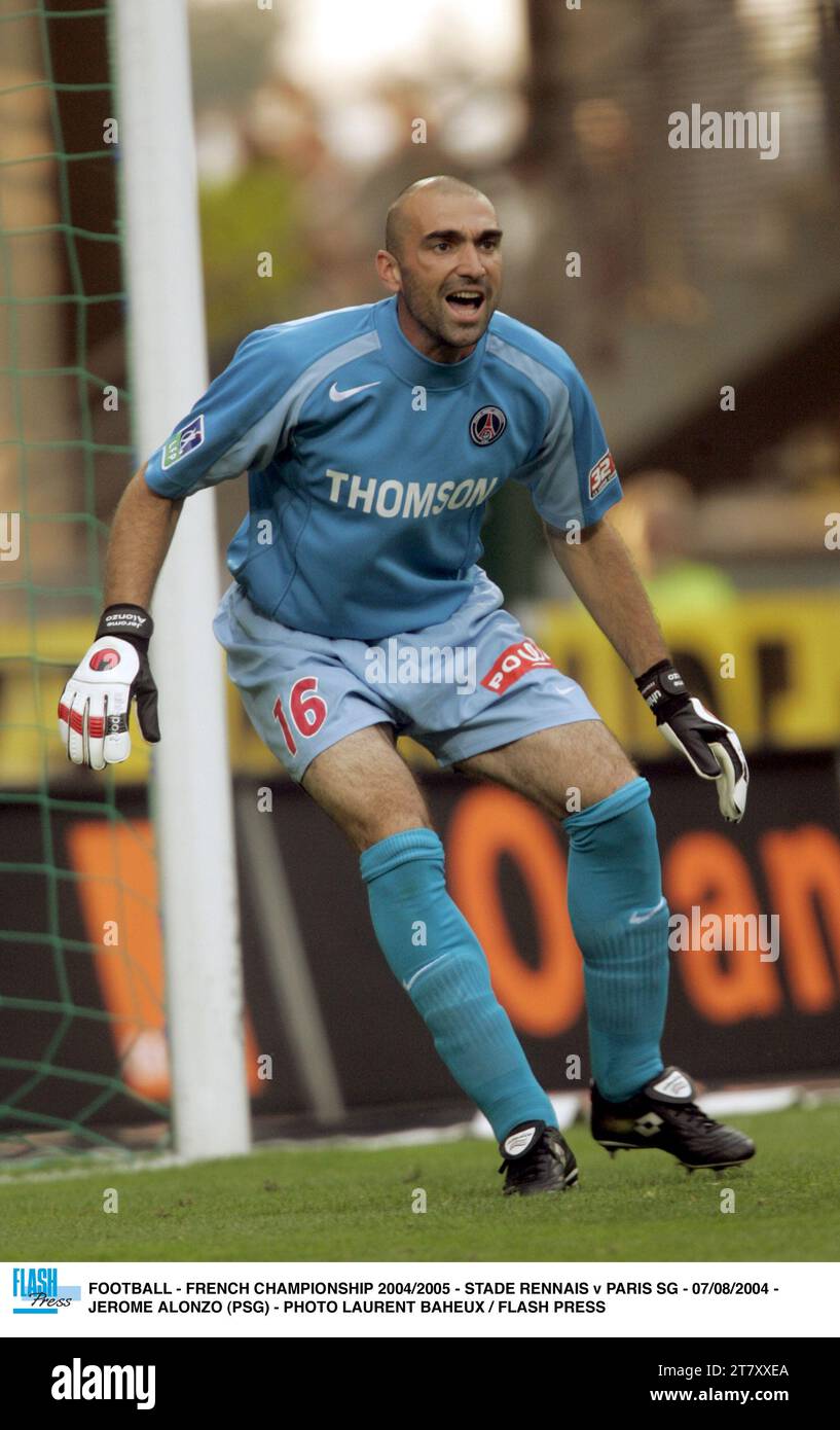 FOOTBALL - FRENCH CHAMPIONSHIP 2004/2005 - STADE RENNAIS v PARIS SG - 07/08/2004 - JEROME ALONZO (PSG) - PHOTO LAURENT BAHEUX / FLASH PRESS Stock Photo