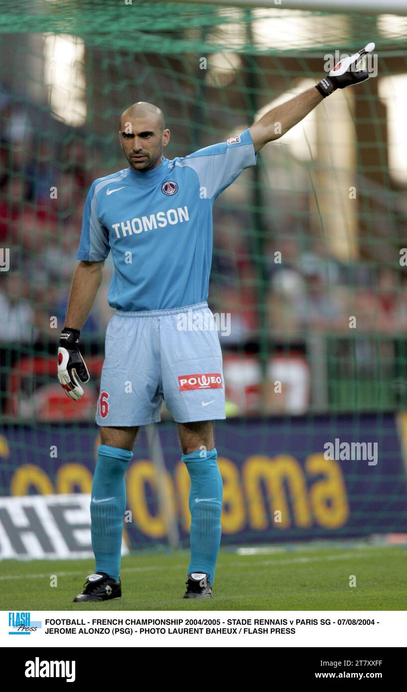 FOOTBALL - FRENCH CHAMPIONSHIP 2004/2005 - STADE RENNAIS v PARIS SG - 07/08/2004 - JEROME ALONZO (PSG) - PHOTO LAURENT BAHEUX / FLASH PRESS Stock Photo