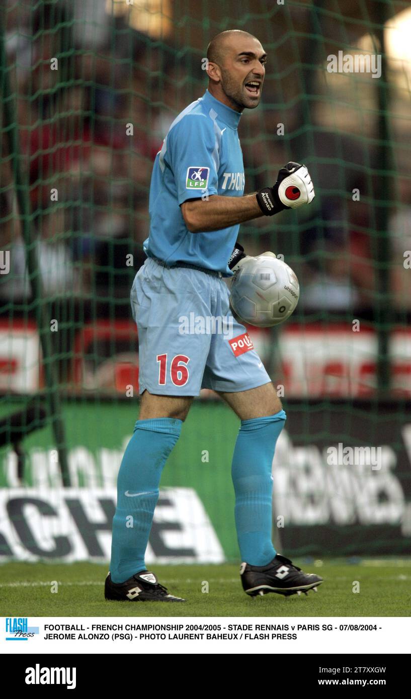 FOOTBALL - FRENCH CHAMPIONSHIP 2004/2005 - STADE RENNAIS v PARIS SG - 07/08/2004 - JEROME ALONZO (PSG) - PHOTO LAURENT BAHEUX / FLASH PRESS Stock Photo