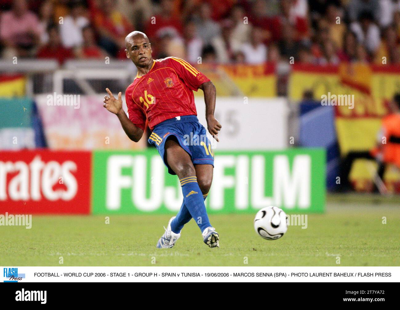 FOOTBALL - WORLD CUP 2006 - STAGE 1 - GROUP H - SPAIN v TUNISIA - 19/06/2006 - MARCOS SENNA (SPA) - PHOTO LAURENT BAHEUX / FLASH PRESS Stock Photo