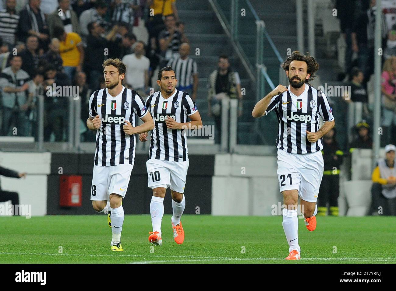 Pirlo celebrates hi-res stock photography and images - Page 2 - Alamy, image size:1300x956