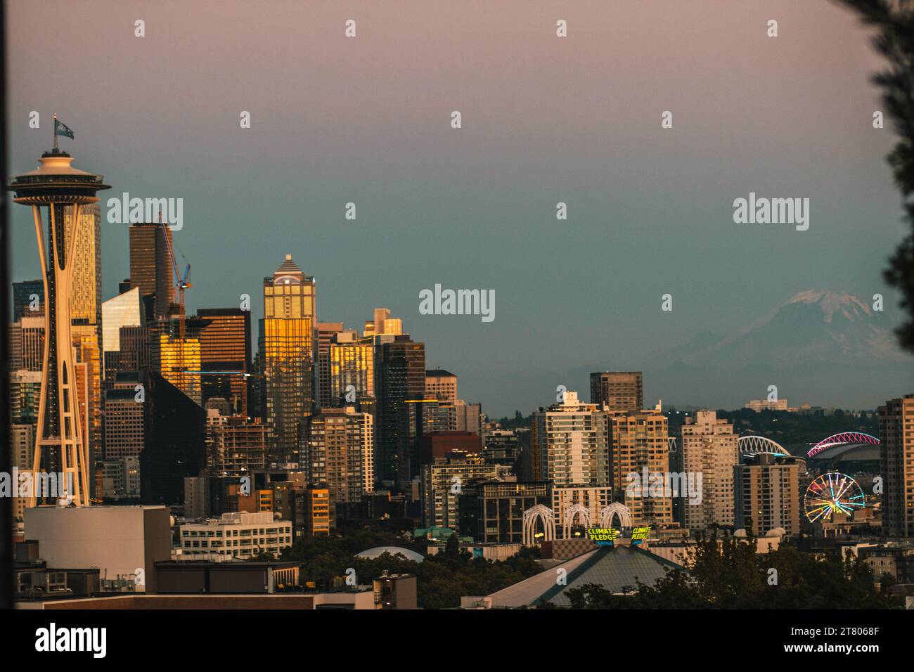 Seattle skyline with Mount Rainer in the background Stock Photo