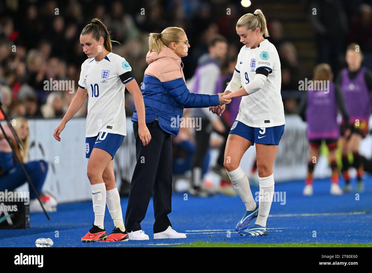 Leicester, UK. 27th Oct, 2023. Ella Toone (10) of England, head coach Sarina Wiegman of England and Alessia Russo (9) of England pictured during a football match between the national women team of England, called the Lionesses and Belgium, called the Red Flames on matchday 3 in the 2023-24 UEFA Women's Nations League competition in group A1, on Friday 27 October 2023 in Leicester, England. Photo Stijn Audooren | Credit: sportpix/Alamy Live News Stock Photo