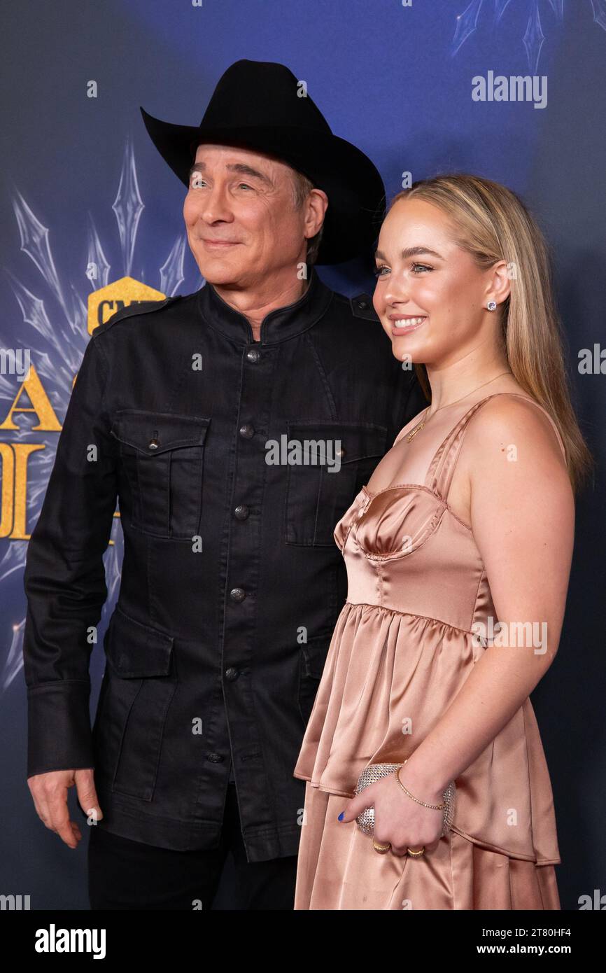 Lily pearl black and clint black hires stock photography and images(00)