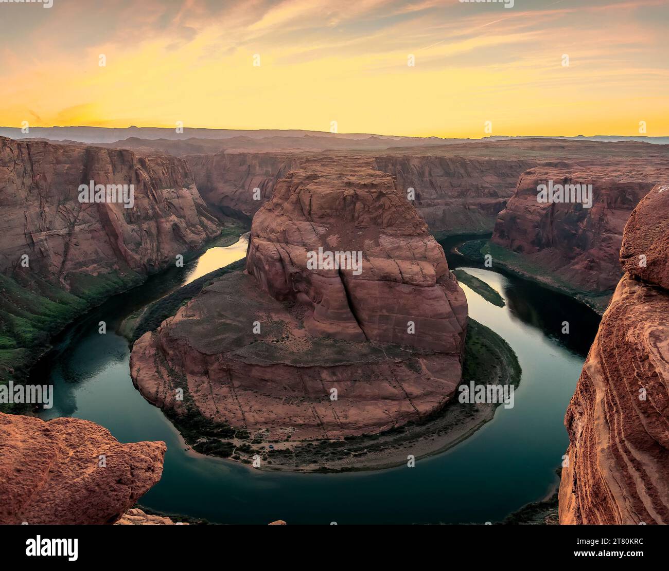 Horseshoe bend on the Colorado river near to Page, Arizona with golden