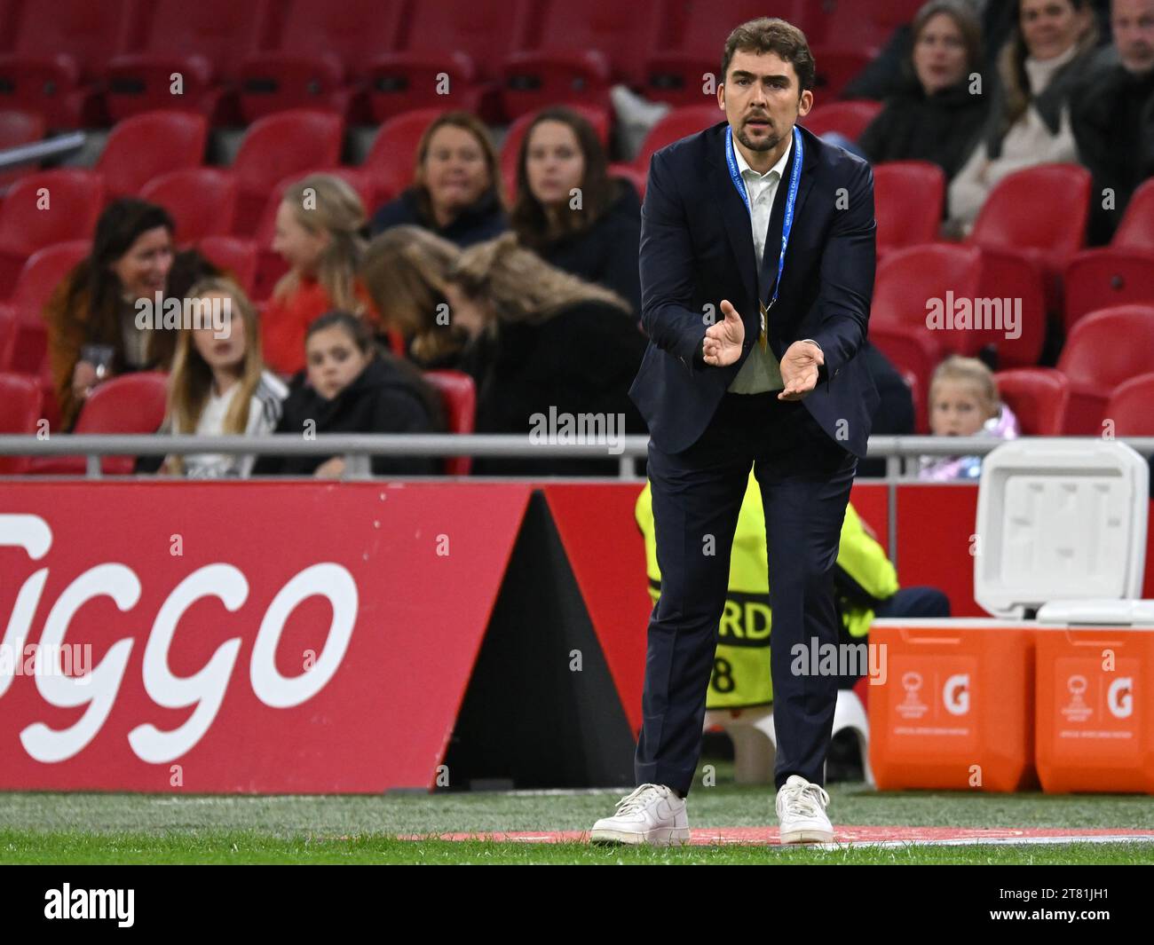 AMSTERDAM - Paris Saint-Germain coach Jocelyn Precheur during the UEFA ...